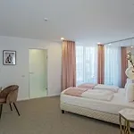 Filitti Boutique Hotell 4*